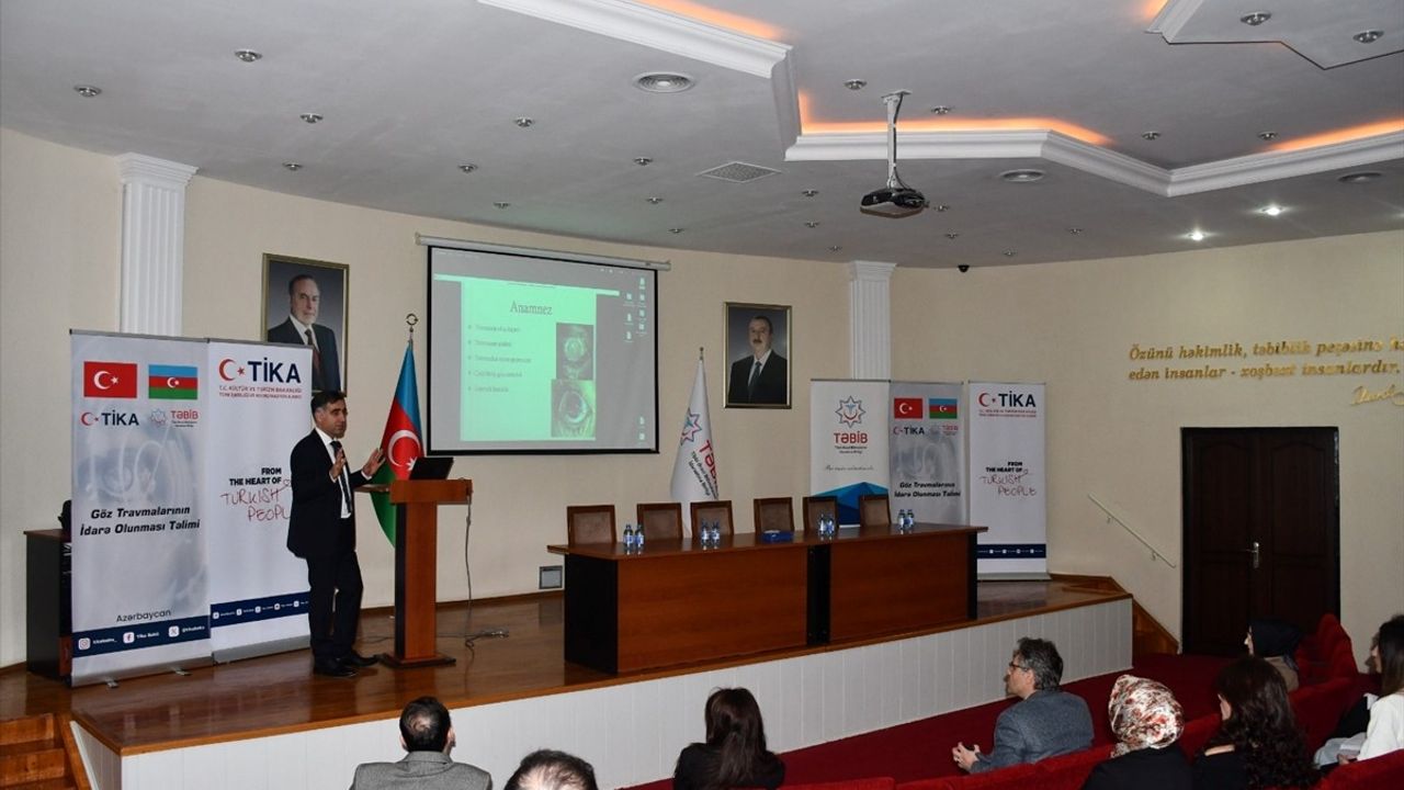 TİKA, Azerbaycanlı Doktorlara 'Göz Travmaları Yönetimi' Eğitimi Düzenledi