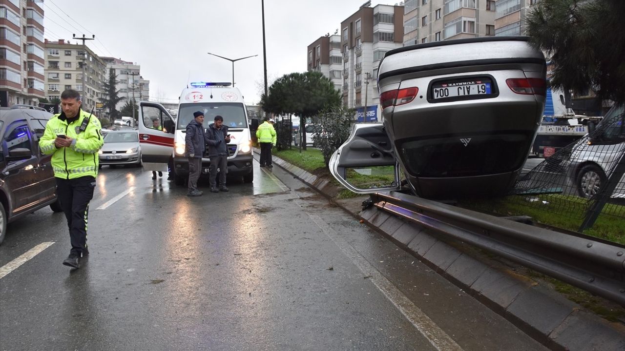 Trabzon'da otomobil kazası: 2 yaralı