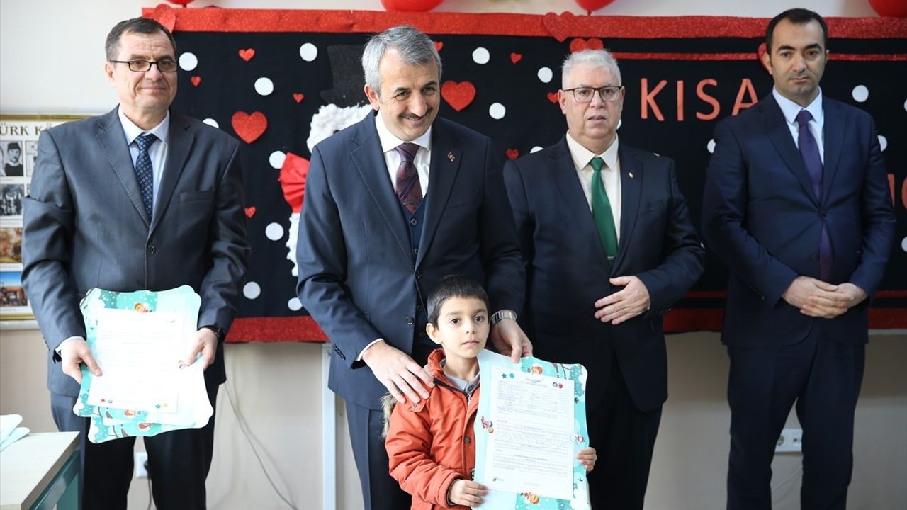 Trakya'da Öğrenciler Karne Heyecanı Yaşadı