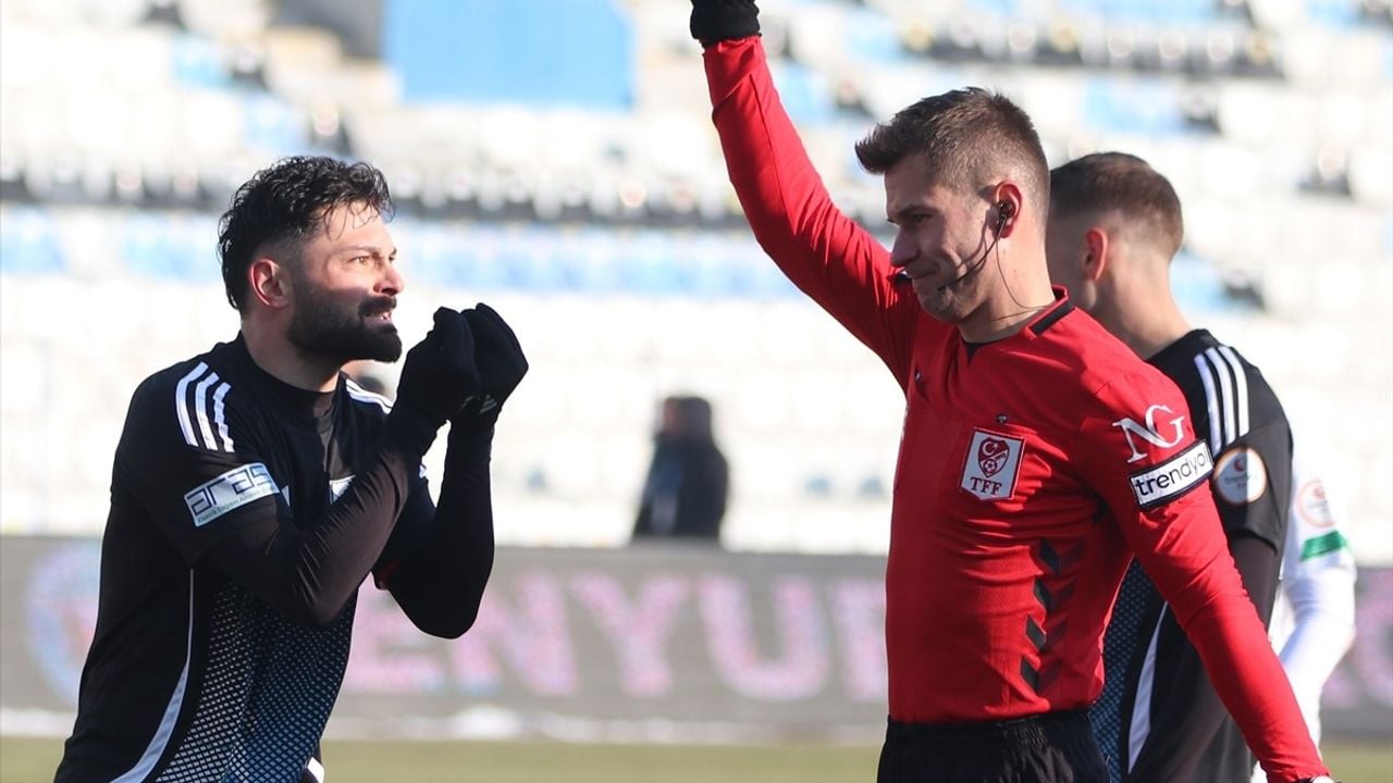 Trendyol 1. Lig'de Şanlıurfaspor, Erzurumspor FK'yi 1-0 Mağlup Etti