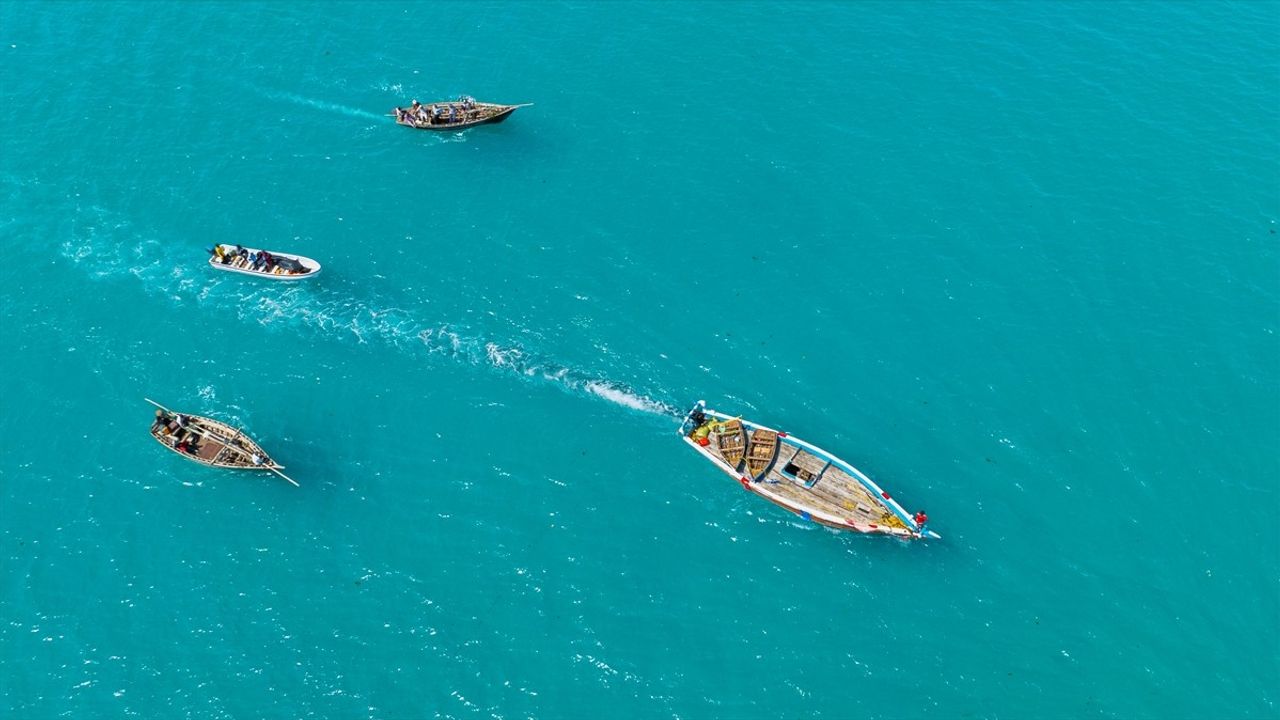 Tumbatu Adası’na İlk Tam Donanımlı Balıkçı Teknesi UMUT-1 Açıldı