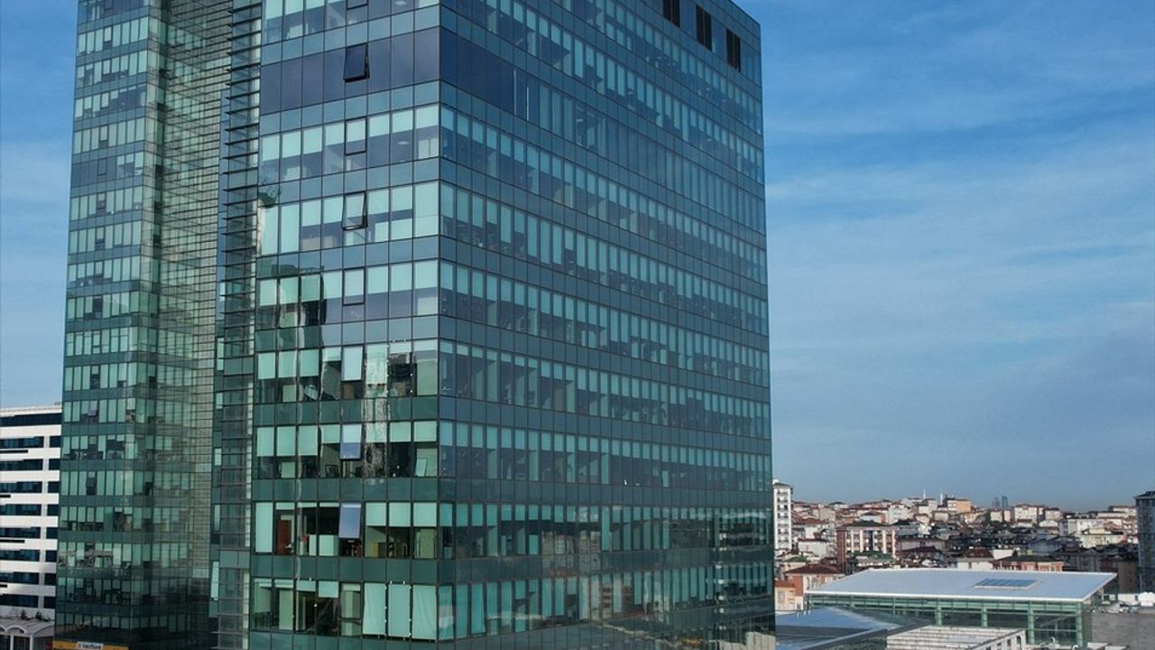 Türk Eximbank, İhracatçılara Alternatif Teminatlarla Finansman Sağlıyor