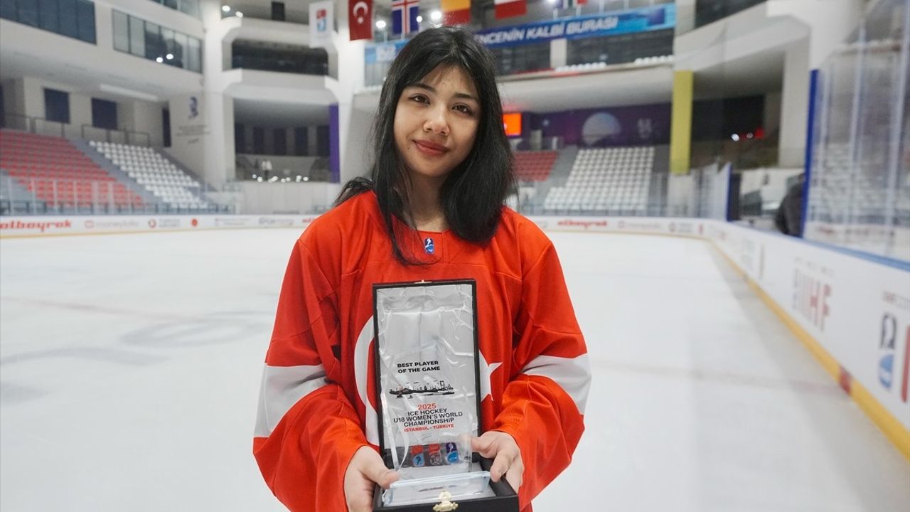 Türkiye 18 Yaş Altı Kadın Buz Hokeyi Milli Takımı, Altın Madalya Hedefliyor