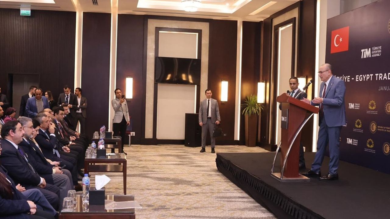 Türkiye'nin Kahire Büyükelçisi: Mısır'daki Türk Yatırımları Sürekli Büyüyor