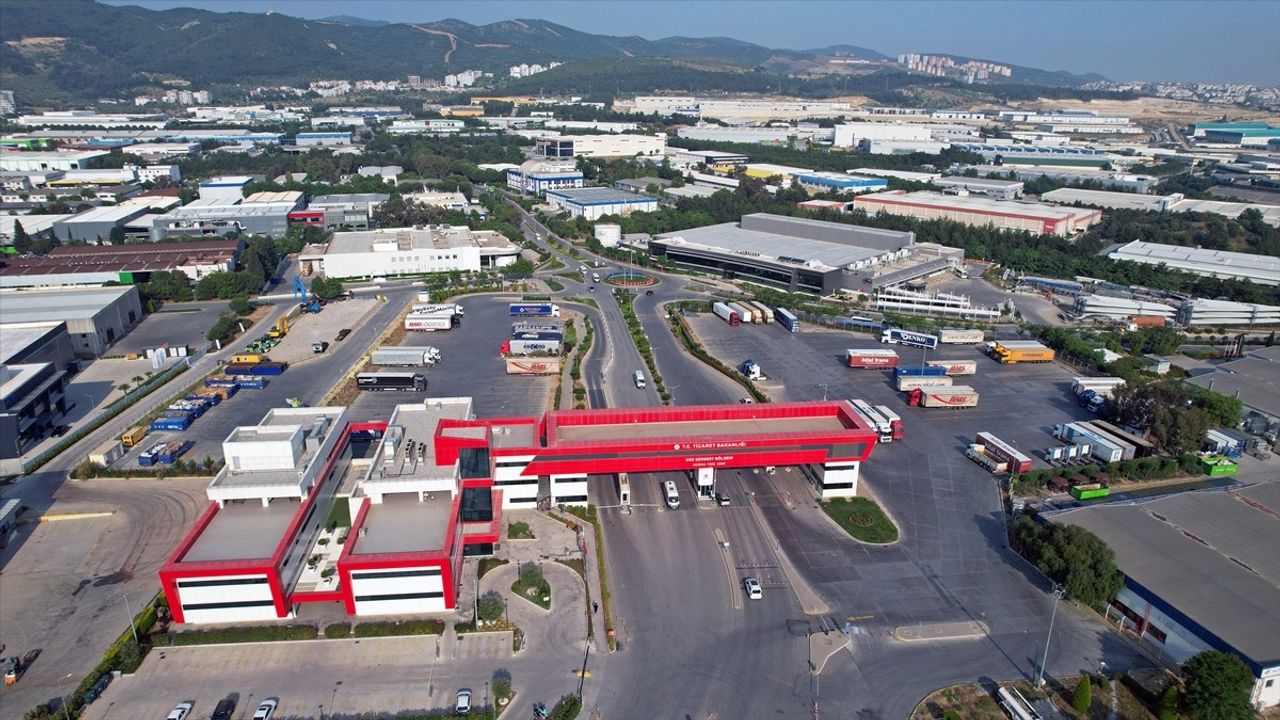 Türkiye'nin Serbest Bölgelerinde Dış Ticaret Fazlalığı Artıyor