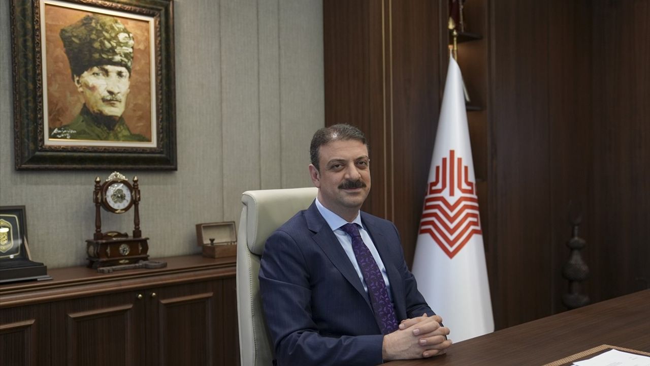 Vakıflar Genel Müdürü Sinan Aksu, Anadolu Ajansı'nın 'Yılın Kareleri' Oylamasına Katıldı