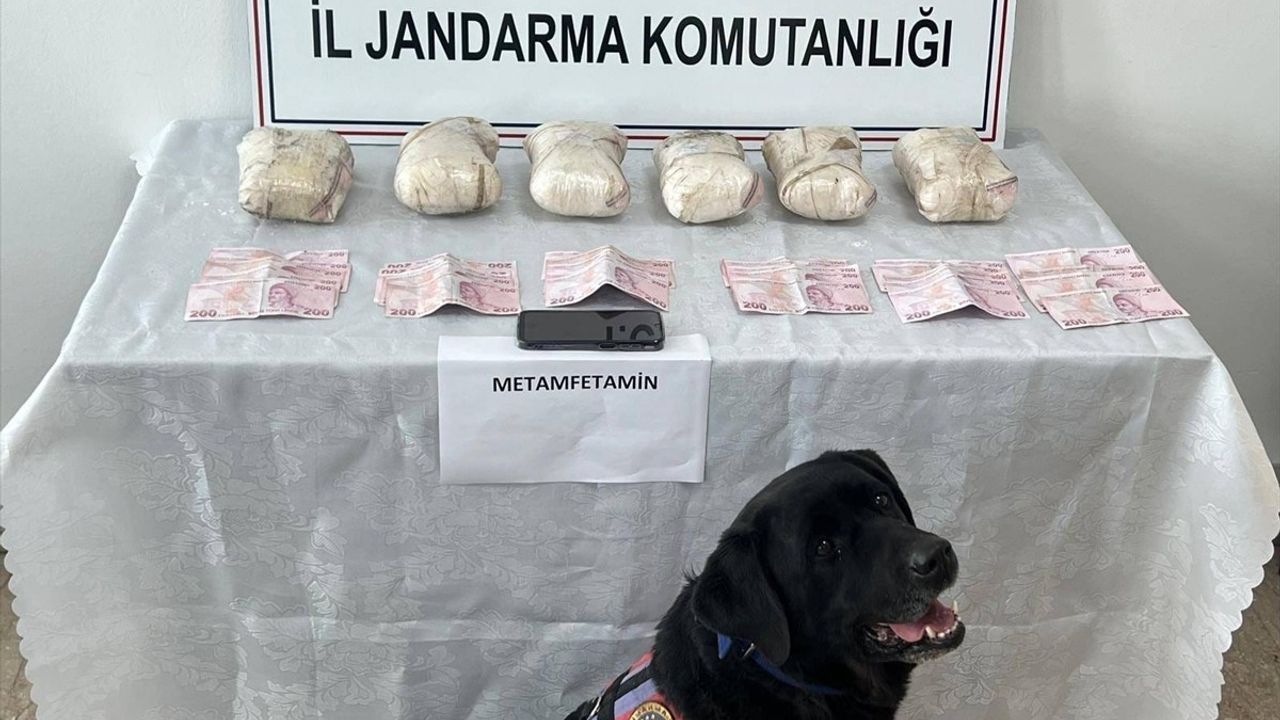 Van'da Jandarma Operasyonlarında 181 Kilo Uyuşturucu Ele Geçirildi