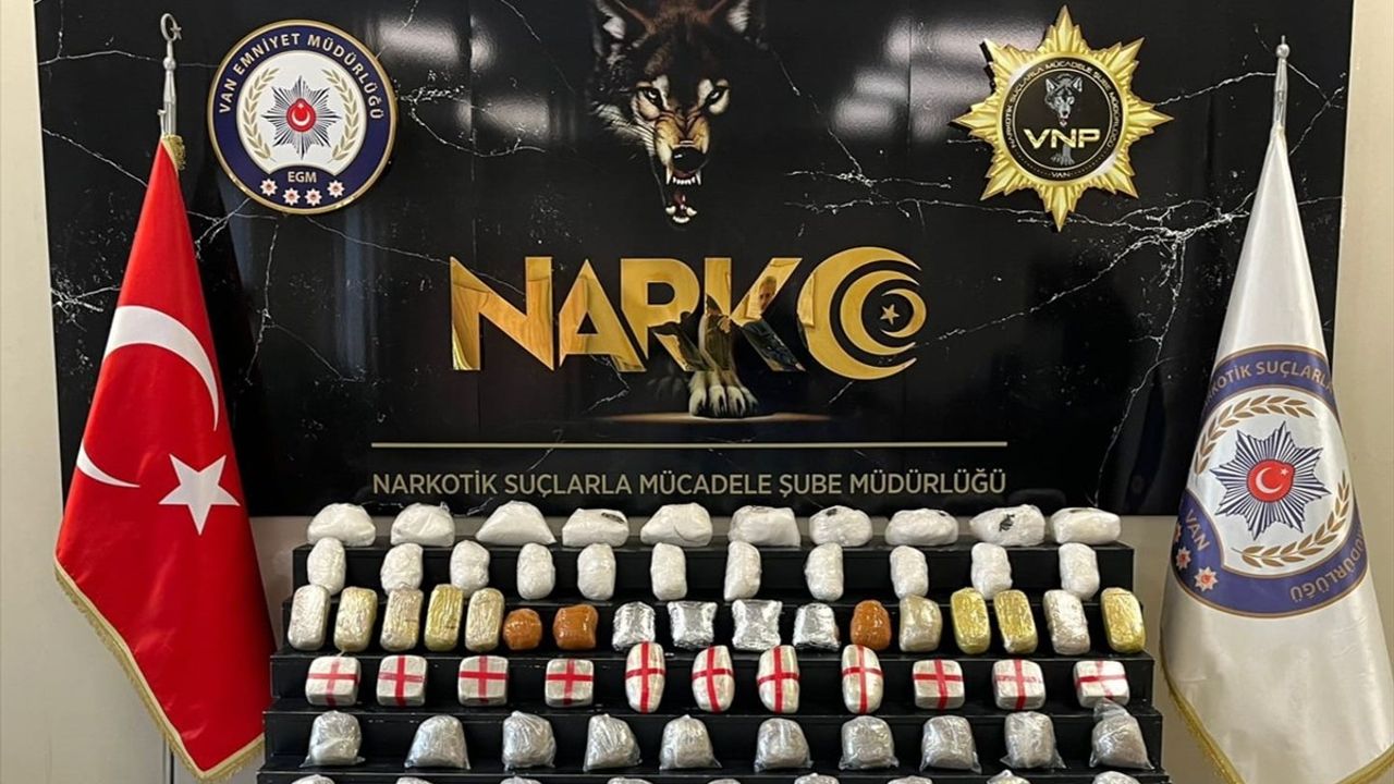 Van İpekyolu'nda 41 Kilo 700 Gram Uyuşturucu Ele Geçirildi
