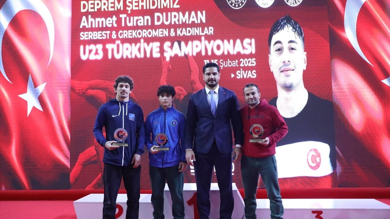 23 Yaş Altı Türkiye Güreş Şampiyonası Sivas'ta Tamamlandı