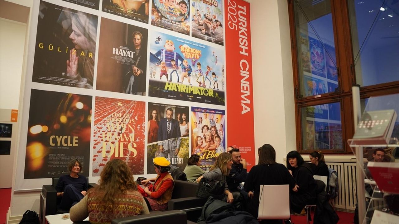 75. Uluslararası Berlin Film Festivali'nde Türkiye Standı Yoğun İlgi Gördü