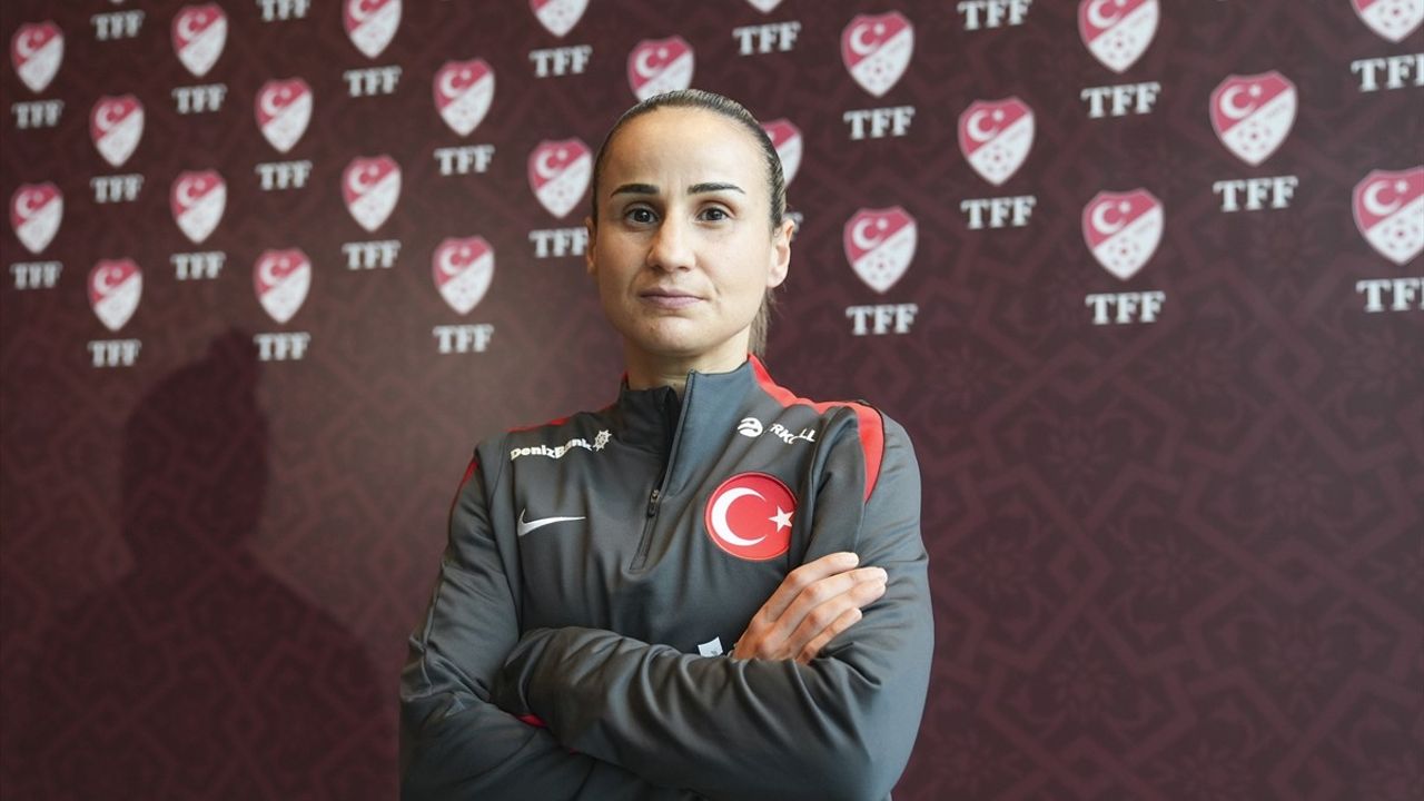 A Milli Kadın Futbol Takımı, İrlanda Cumhuriyeti Maçına Hazırlanıyor