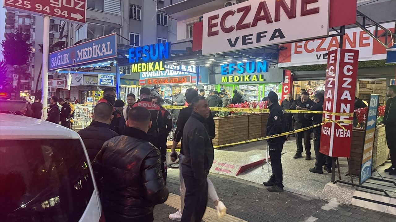 Adana'da Bir İş Yerinde Silahlı Saldırı: 3 Kişi Hayatını Kaybetti