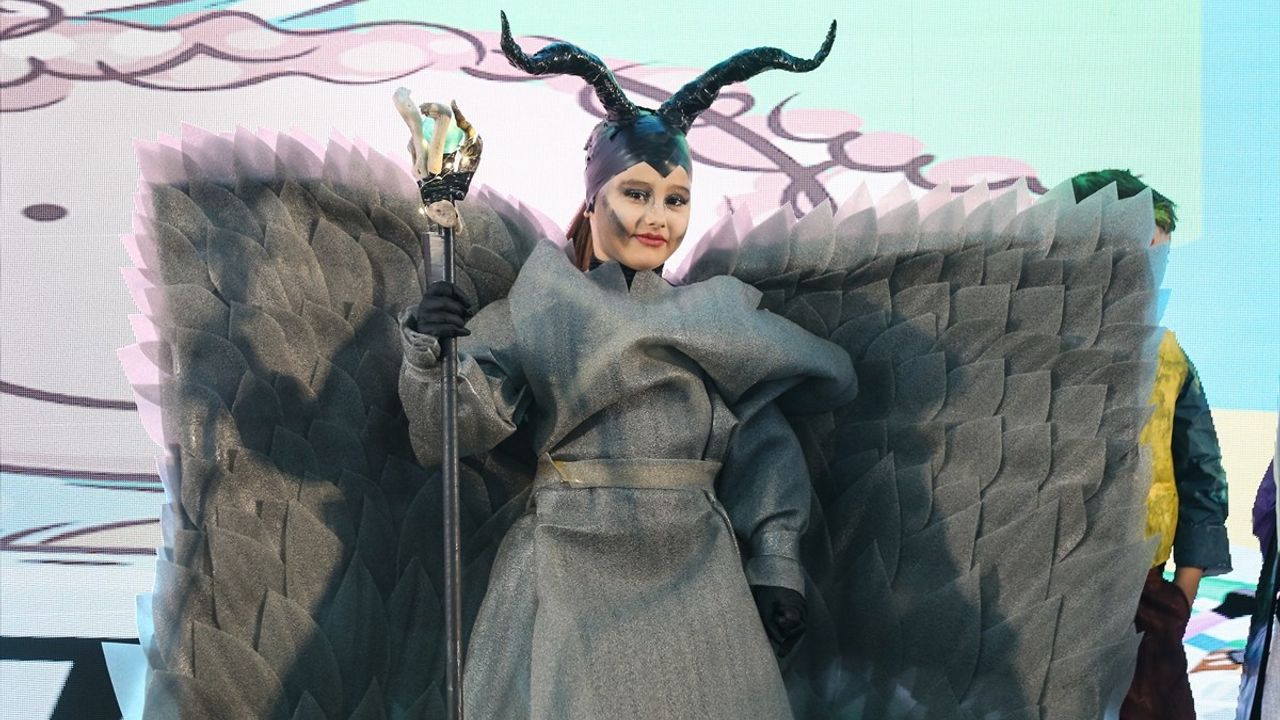 Adana'da 'Geri Dönüşüm ve Atık Yönetimi Fuarı ve Konferansı' Başladı