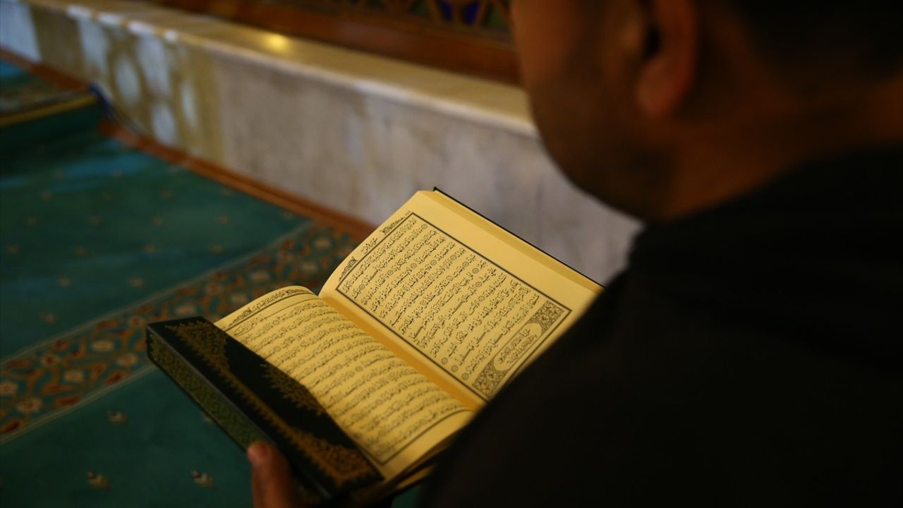 Adana, Mersin, Hatay ve Osmaniye'de Berat Kandili Coşkuyla İdrak Edildi