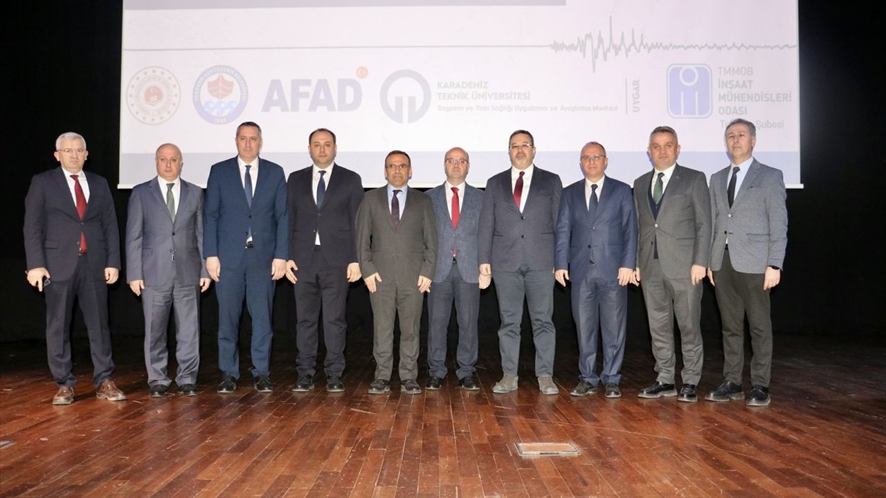 AFAD Deprem Dairesi Başkanı Prof. Dr. Aykut Akgün, Trabzon'da Ege Denizi'nde Meydana Gelen Depremleri Değerlendirdi