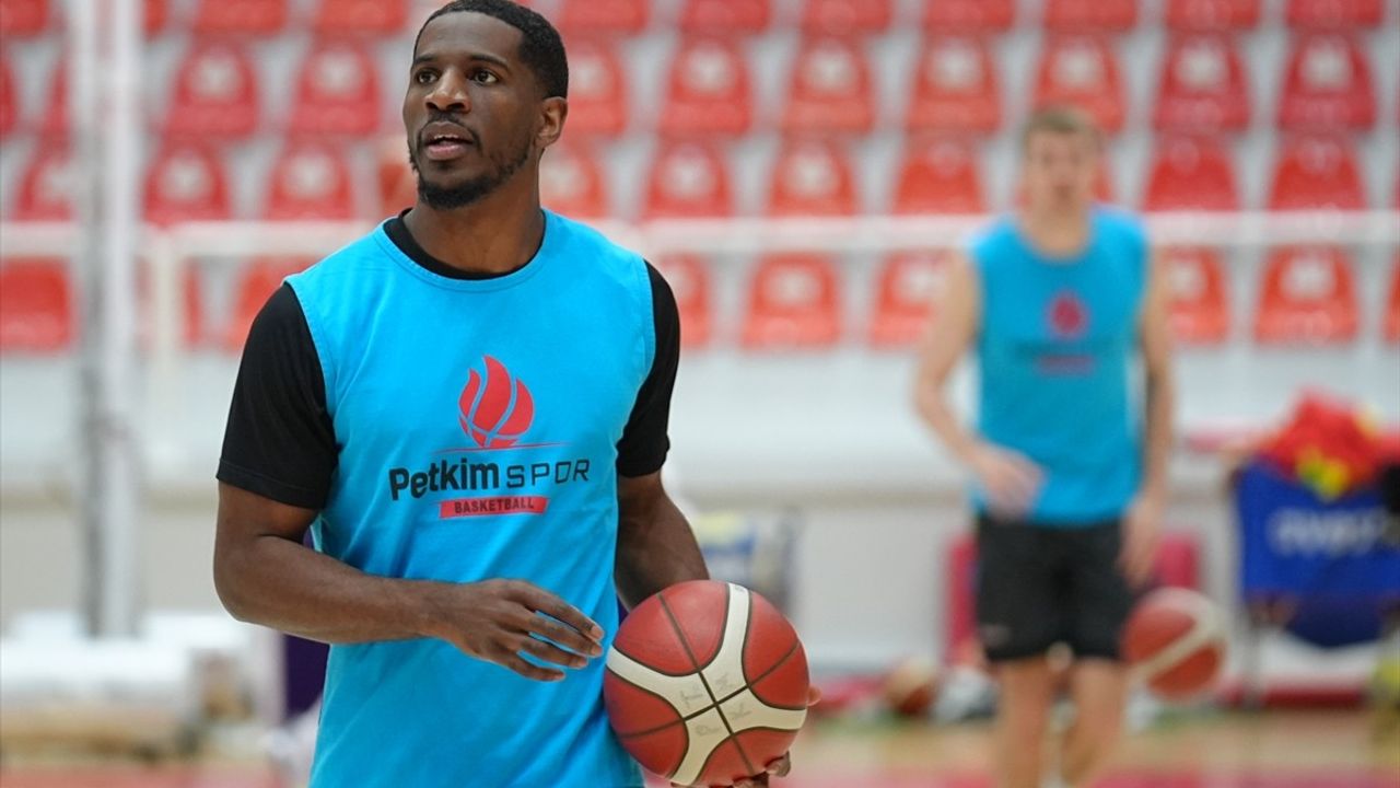 Aliağa Petkimspor, Avrupa'da Çeyrek Final Hedefini Sürdürüyor