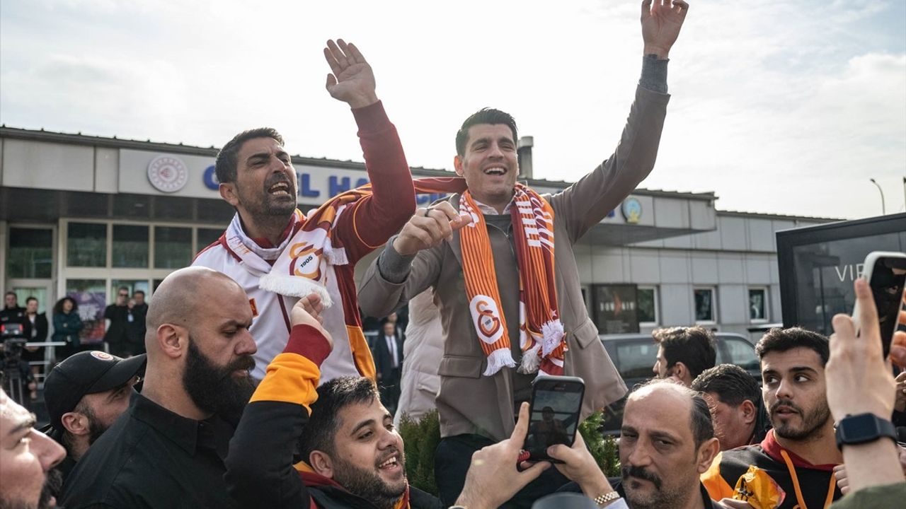 Alvaro Morata, Galatasaray'la Transfer Görüşmeleri İçin İstanbul'a Geldi