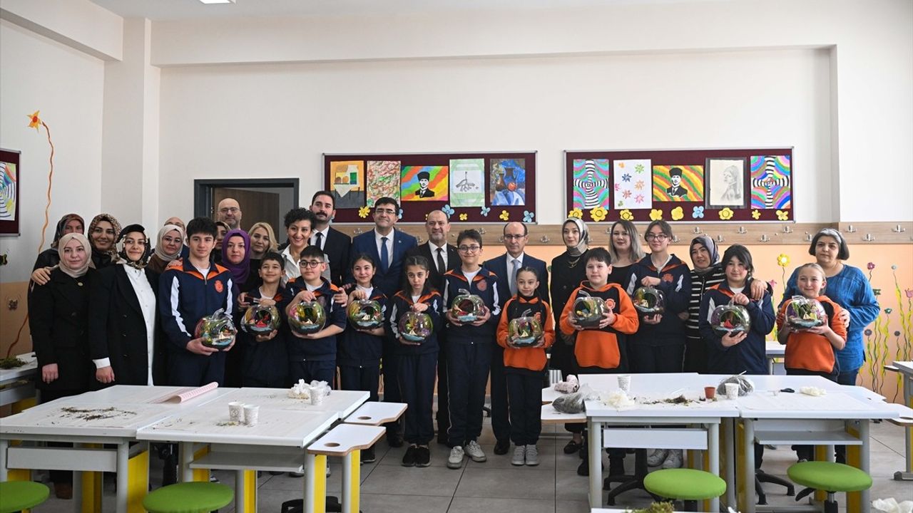 Ankara'da 'Aile Yılı' Kapsamında Sevgi Teraryumu Atölyesi Düzenlendi