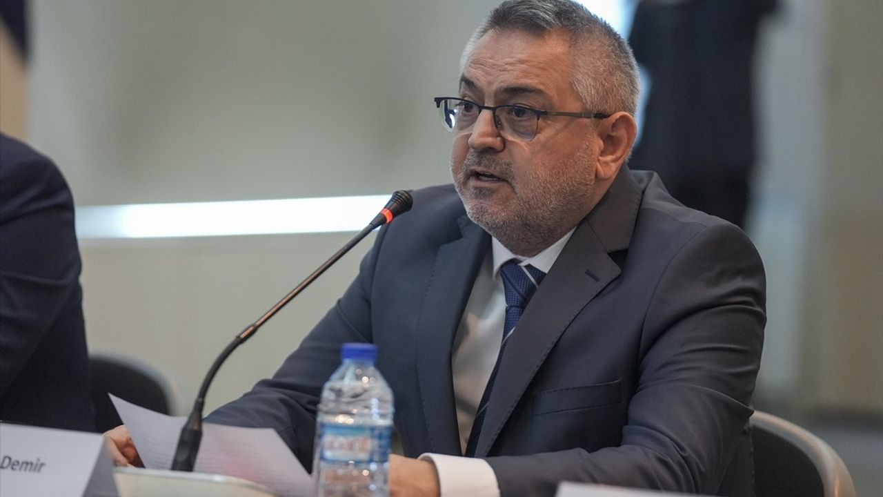 Ankara'da Hocalı Olayları Işığında Soykırım ve Etnik Temizlik Paneli Düzenlendi