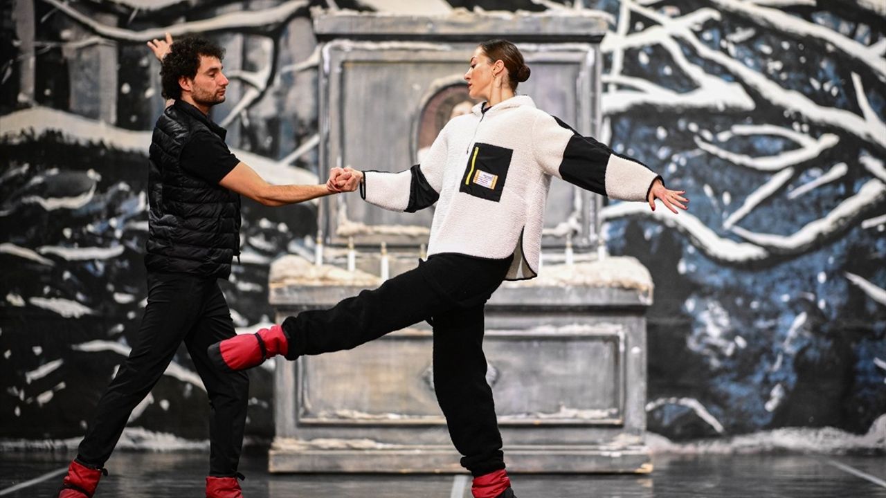 Ankara Devlet Opera ve Balesi, 'Kamelyalı Kadın' Balesini Yeniden Sahneleyecek