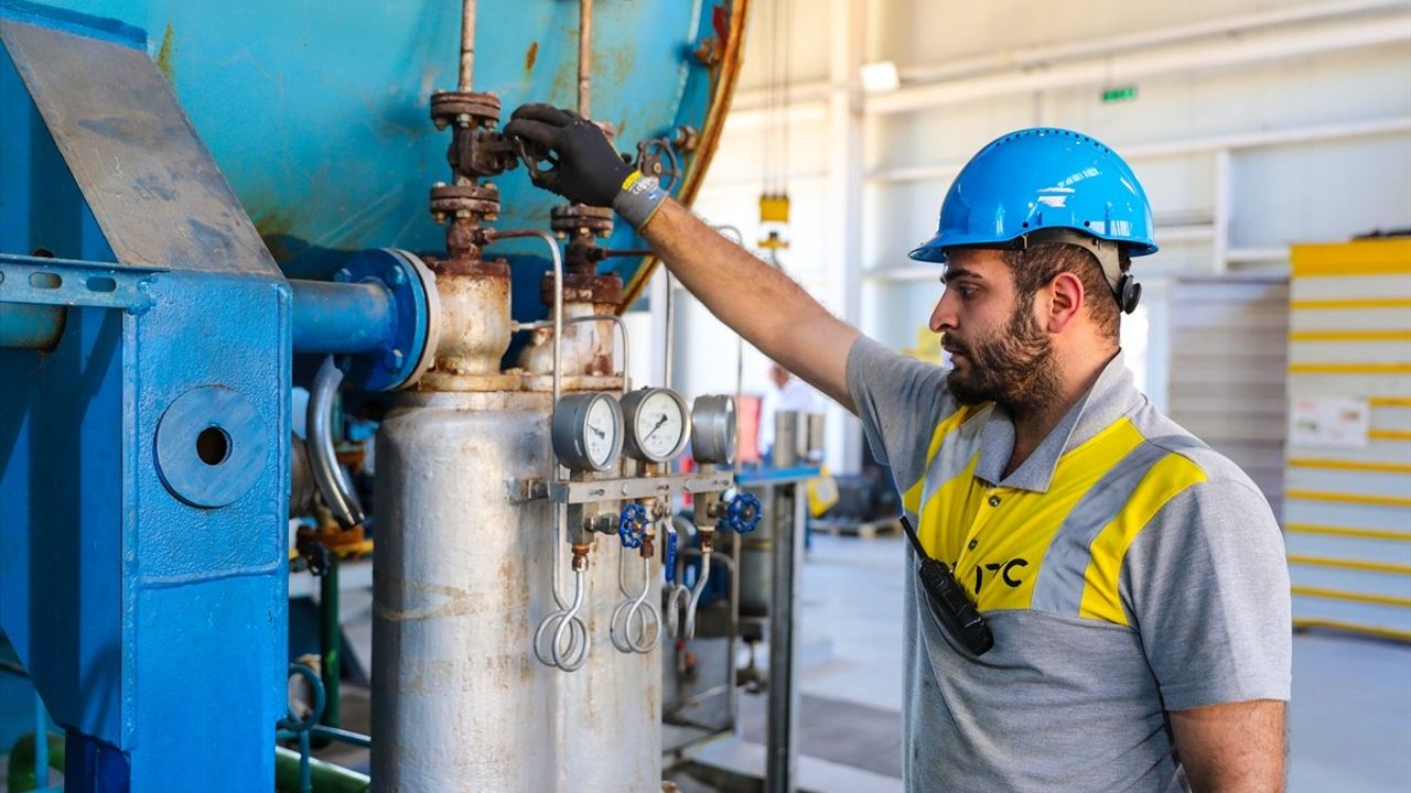 Antalya'da Çöpler Elektrik Enerjisine Dönüştürülüyor