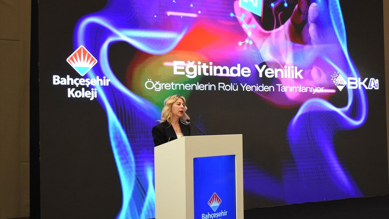 Antalya'da 'Eğitimde Yapay Zekanın ABC'si' Konferansı Yapıldı
