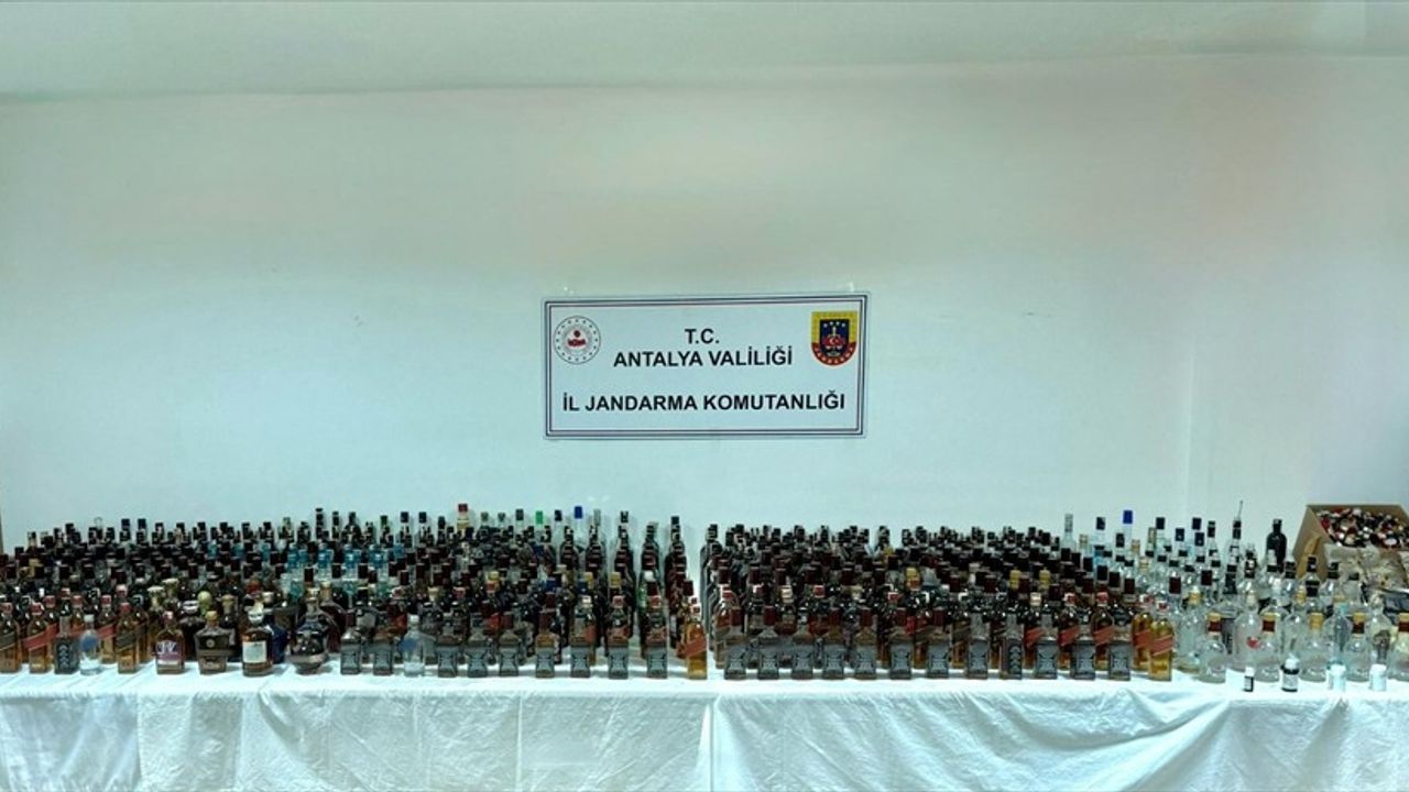 Antalya'da Kaçak ve Sahte İçki Operasyonu: Bir Zanlı Tutuklandı