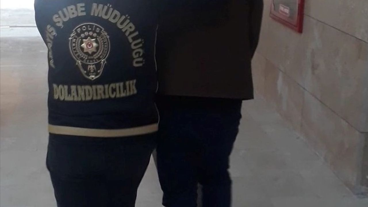 Antalya'da MİT Görevlisi Taklidiyle Dolandırıcılık: Şüpheli Tutuklandı