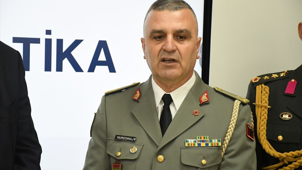 Arnavutluk Silahlı Kuvvetleri Mensuplarına Türkçe Sertifikaları Verildi