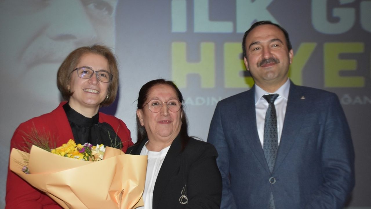 Artvin'de AK Parti İl Kadın Kolları 7. Olağan Kongresi Gerçekleştirildi