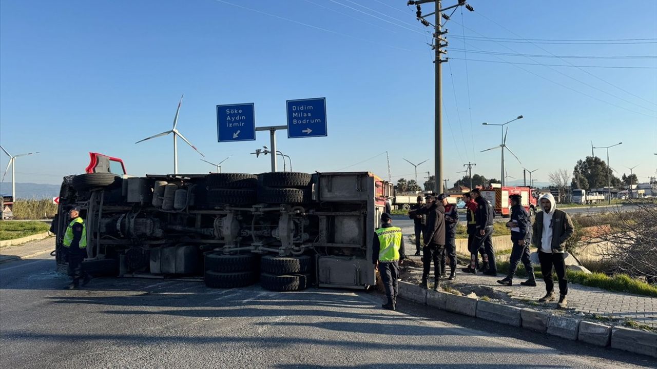 Aydın'da İtfaiye Aracı Devrildi: 3 Personel Yaralandı