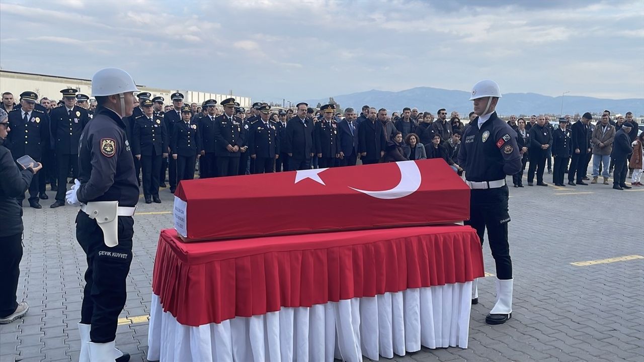 Aydın'da Kalp Krizi Nedeniyle Hayatını Kaybeden Polis Memuru İçin Tören Düzenlendi