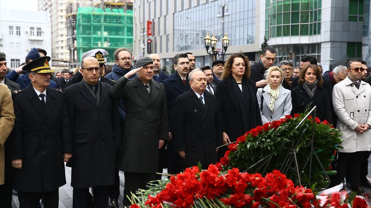 Azerbaycan'da Hocalı Katliamı'nın Kurbanları Anılıyor