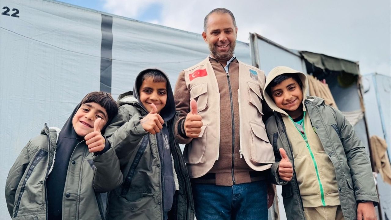 Aziz Mahmud Hüdayi Vakfı, Gazze'deki İhtiyaç Sahiplerine Yardım Gönderimini Sürdürüyor