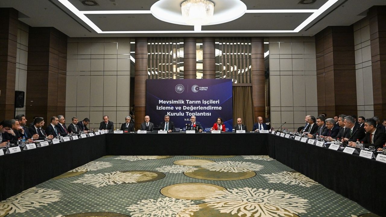 Bakan Işıkhan'dan Mevsimlik Tarım İşçileri İçin Kapsamlı Önlemler