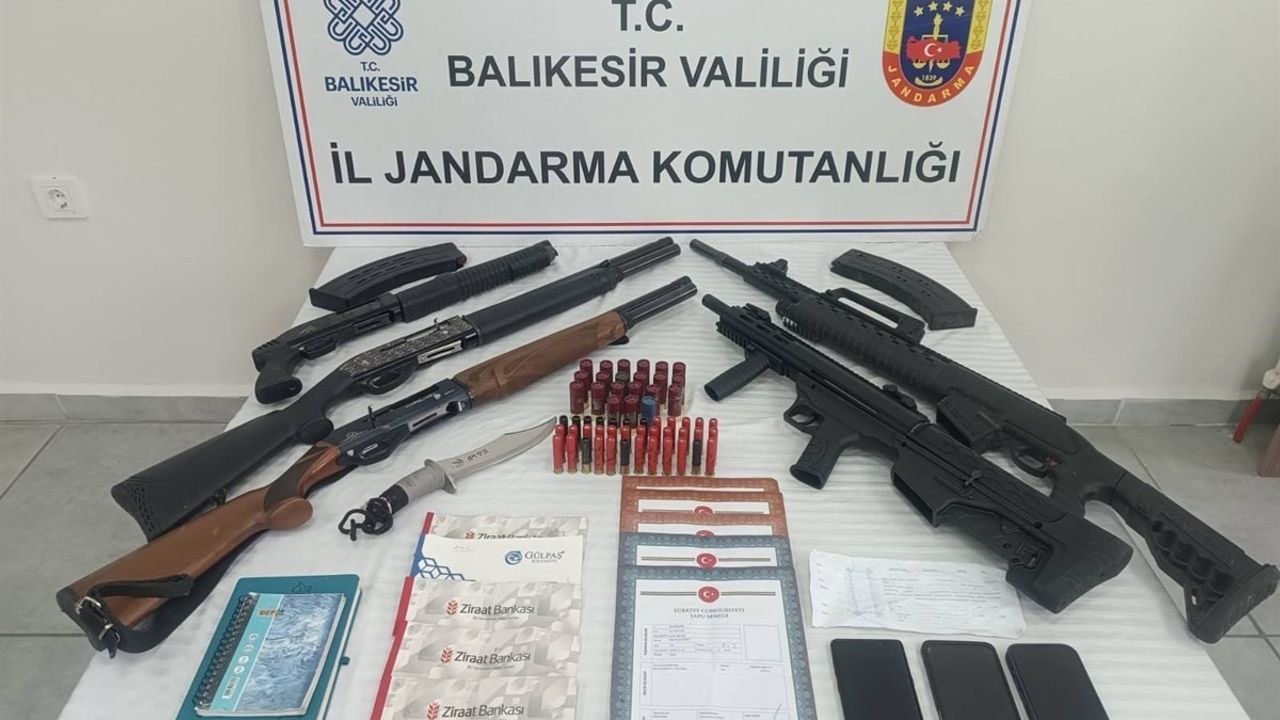 Balıkesir'de Tefecilik Operasyonu: 7 Şüpheli Gözaltında