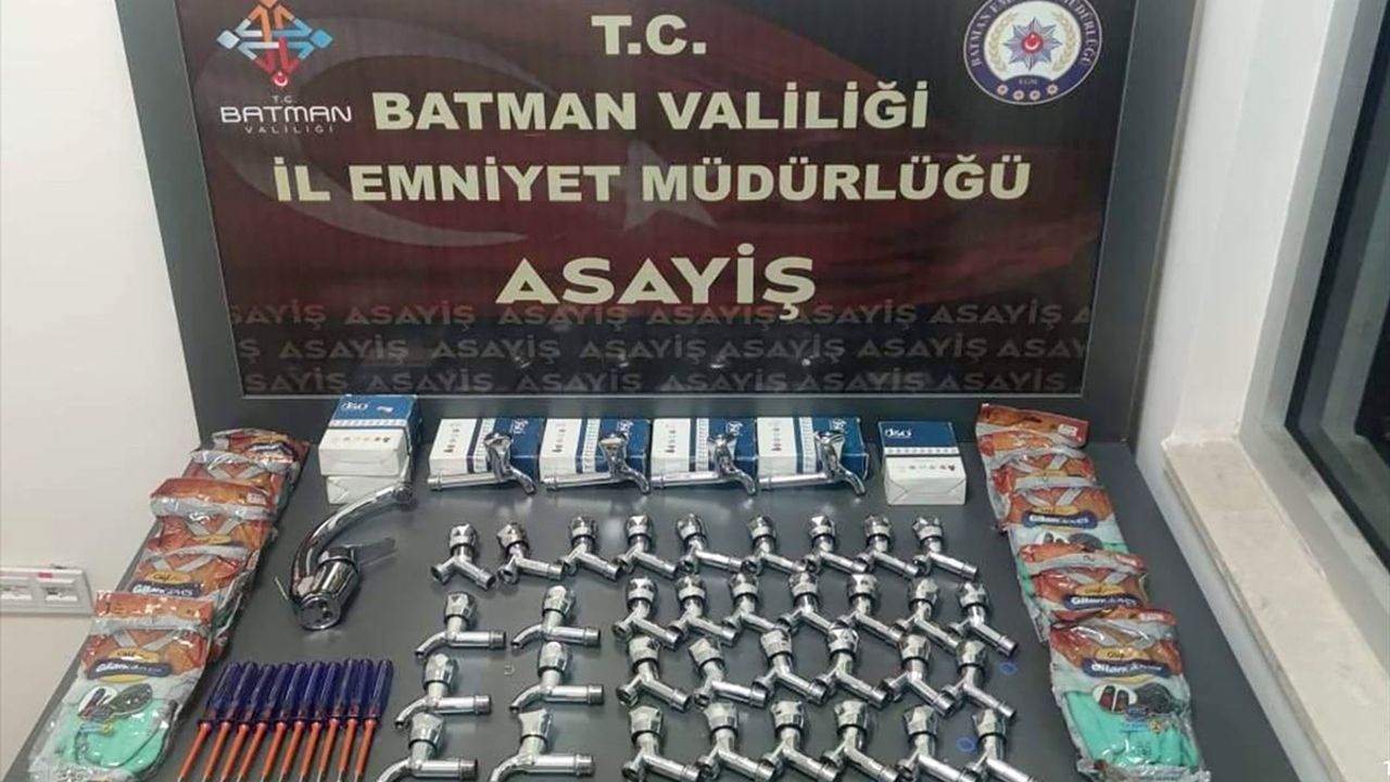 Batman'da Hırsızlık Şüphesiyle İki Kişi Tutuklandı