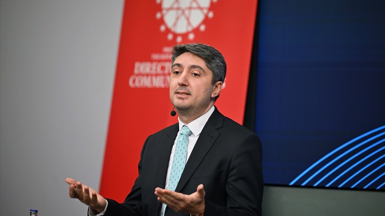 Belçika'da 'Daha Adil Bir Dünya Mümkün' Paneli Düzenlendi