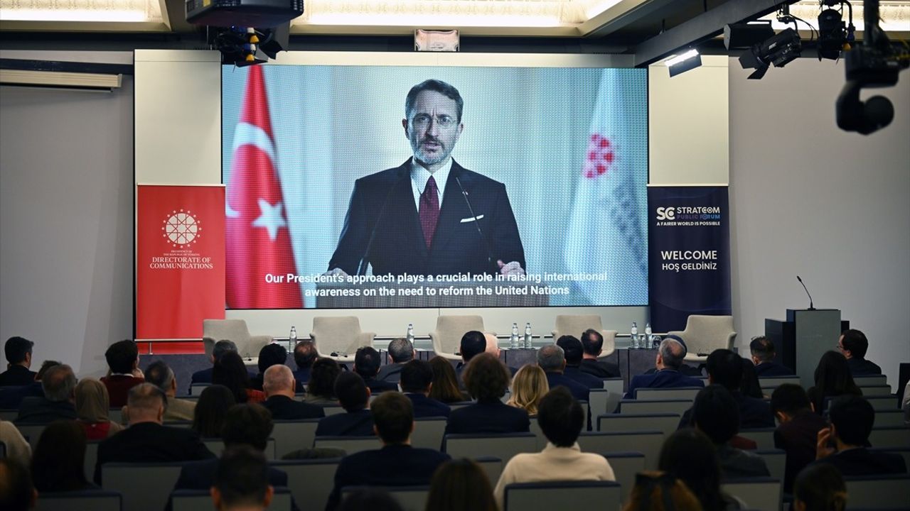 Belçika'da 'Daha Adil Bir Dünya Mümkün' Paneli Gerçekleştirildi