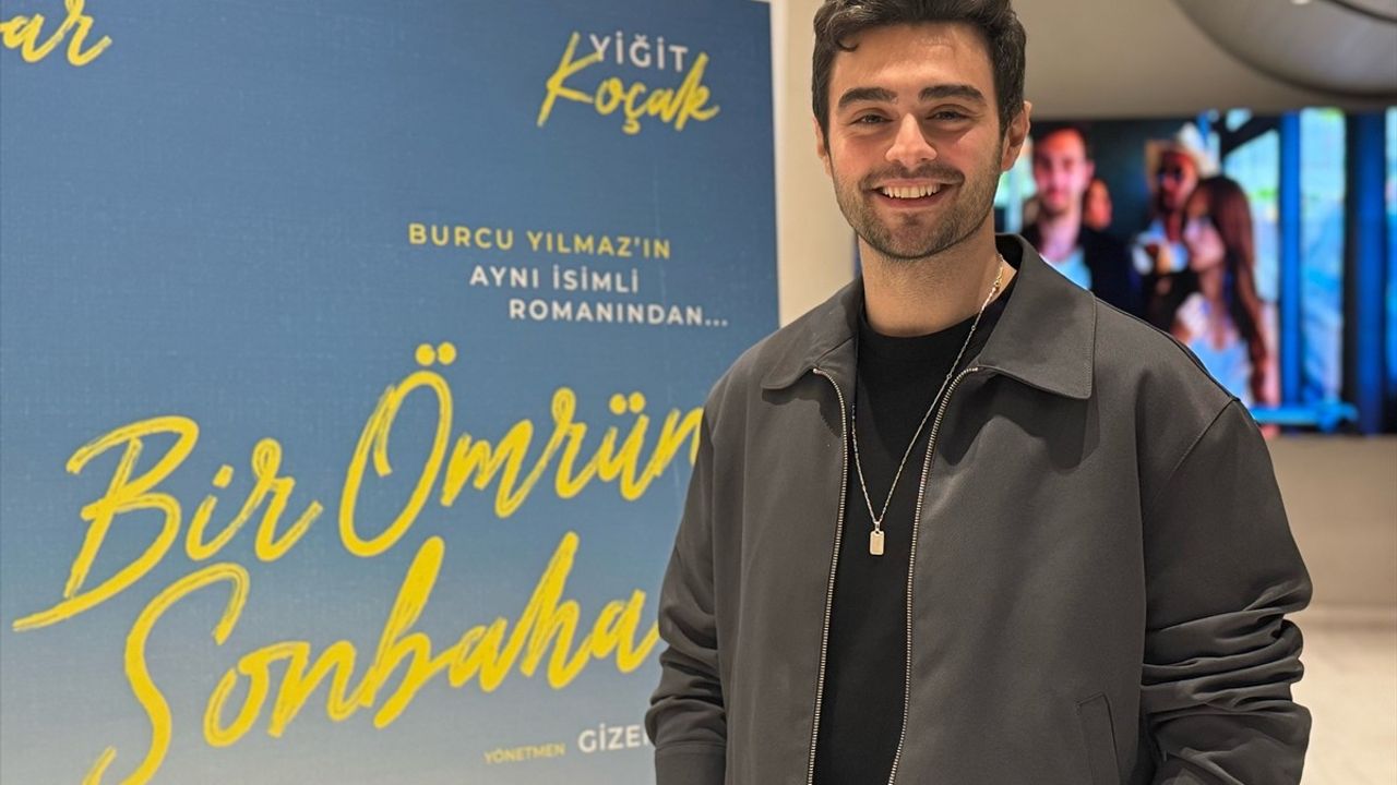 Bir Ömrün Sonbaharı Film Galası, Tüm Gözleri Üzerine Çekti