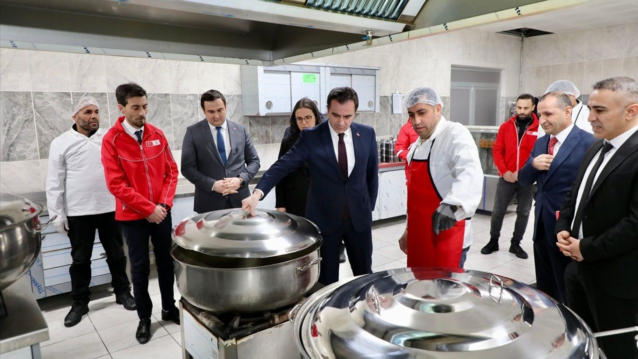 Bitlis'te Ramazan'da 4 Bin Kişiye İftar İkramı