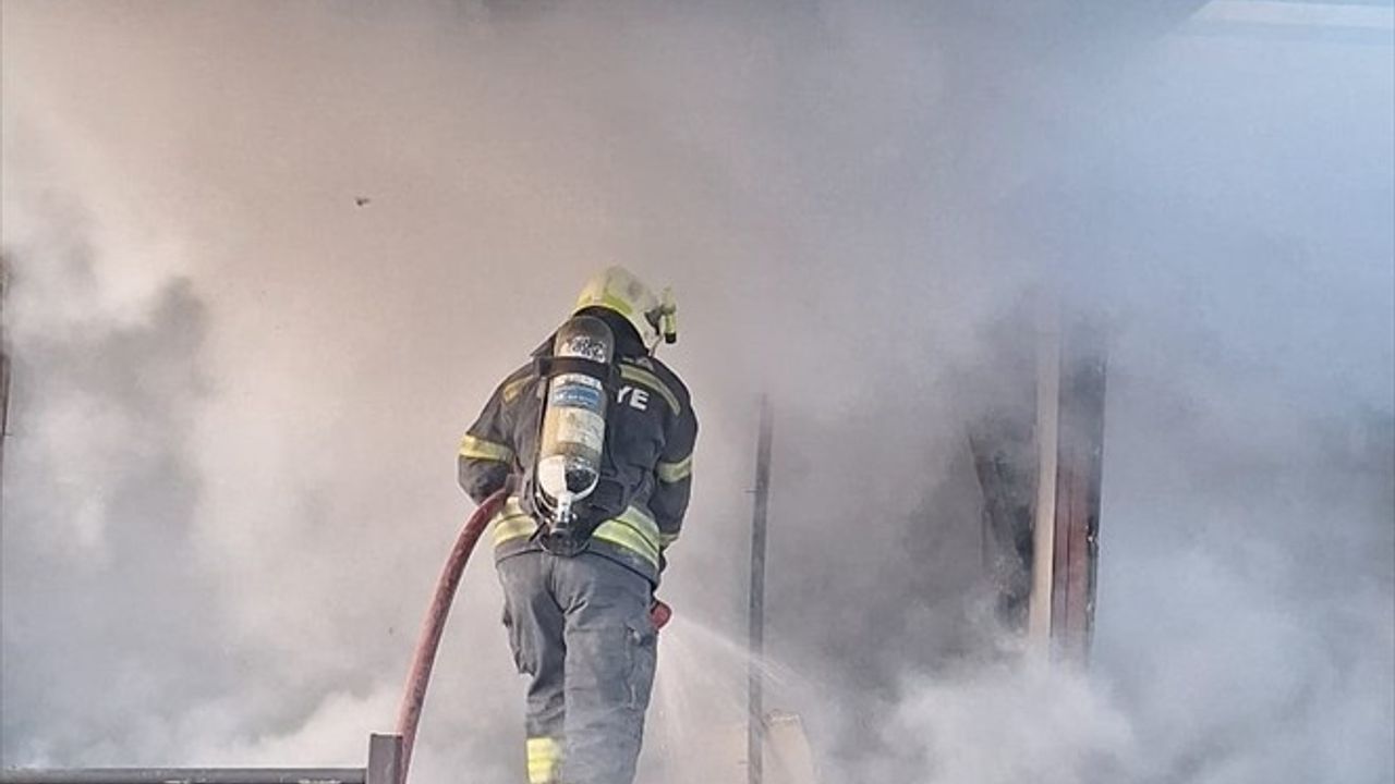 Bodrum'da Prefabrik Evde Yangın: Olay Anında İtfaiye Ekipleri Müdahale Etti