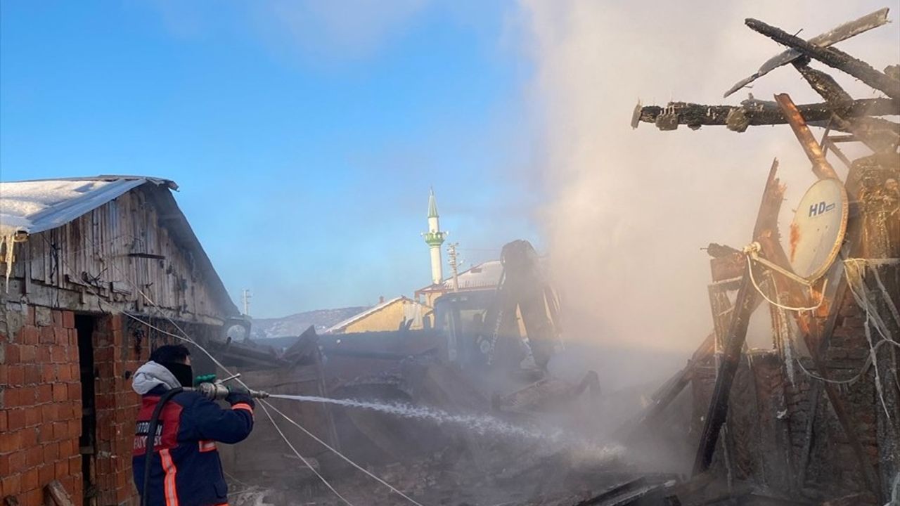 Bolu Dörtdivan'da Yangın: 1 Ölü, 1 Yaralı