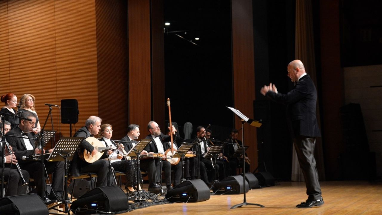 Bursa'da Cinuçen Tanrıkorur Anma Konseri Düzenlendi