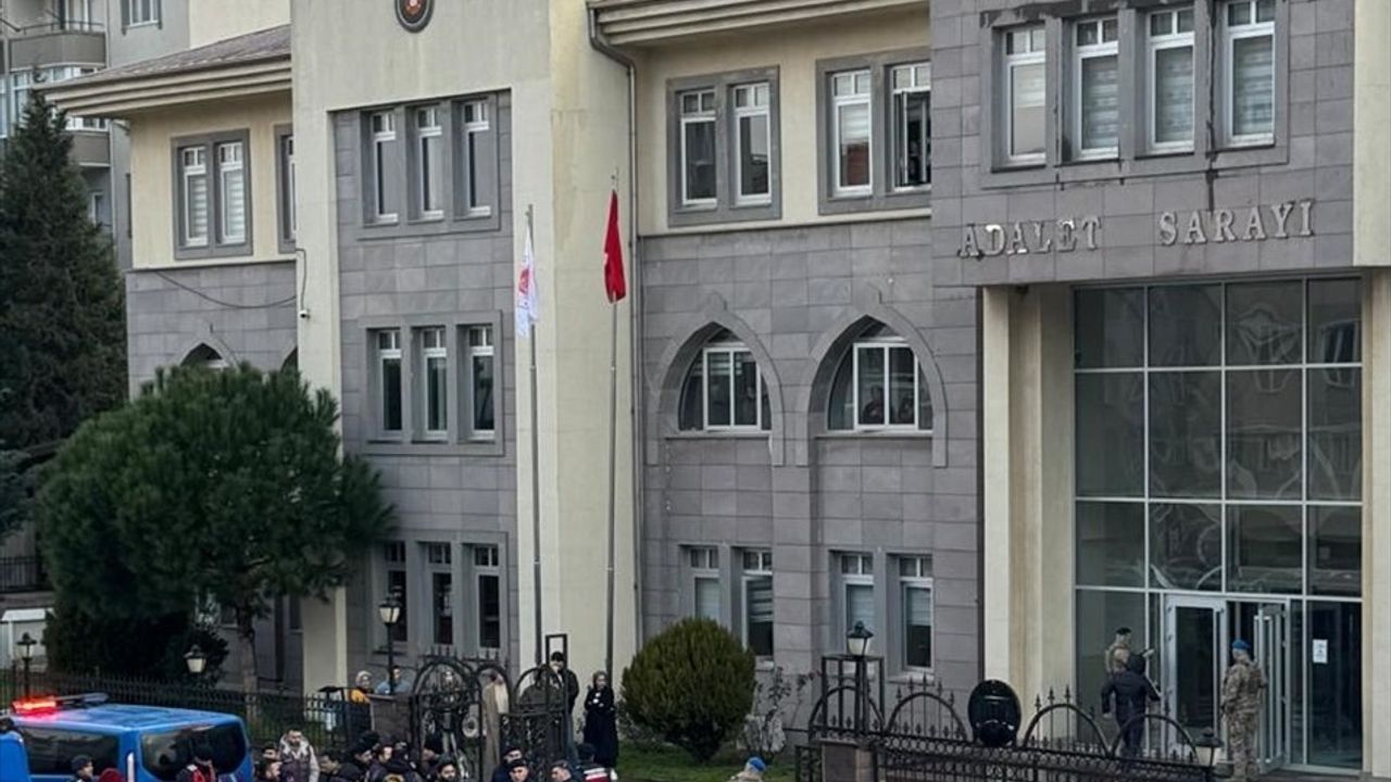 Bursa Merkezli Kablo Hırsızlığı Operasyonunda 22 Kişi Gözaltına Alındı