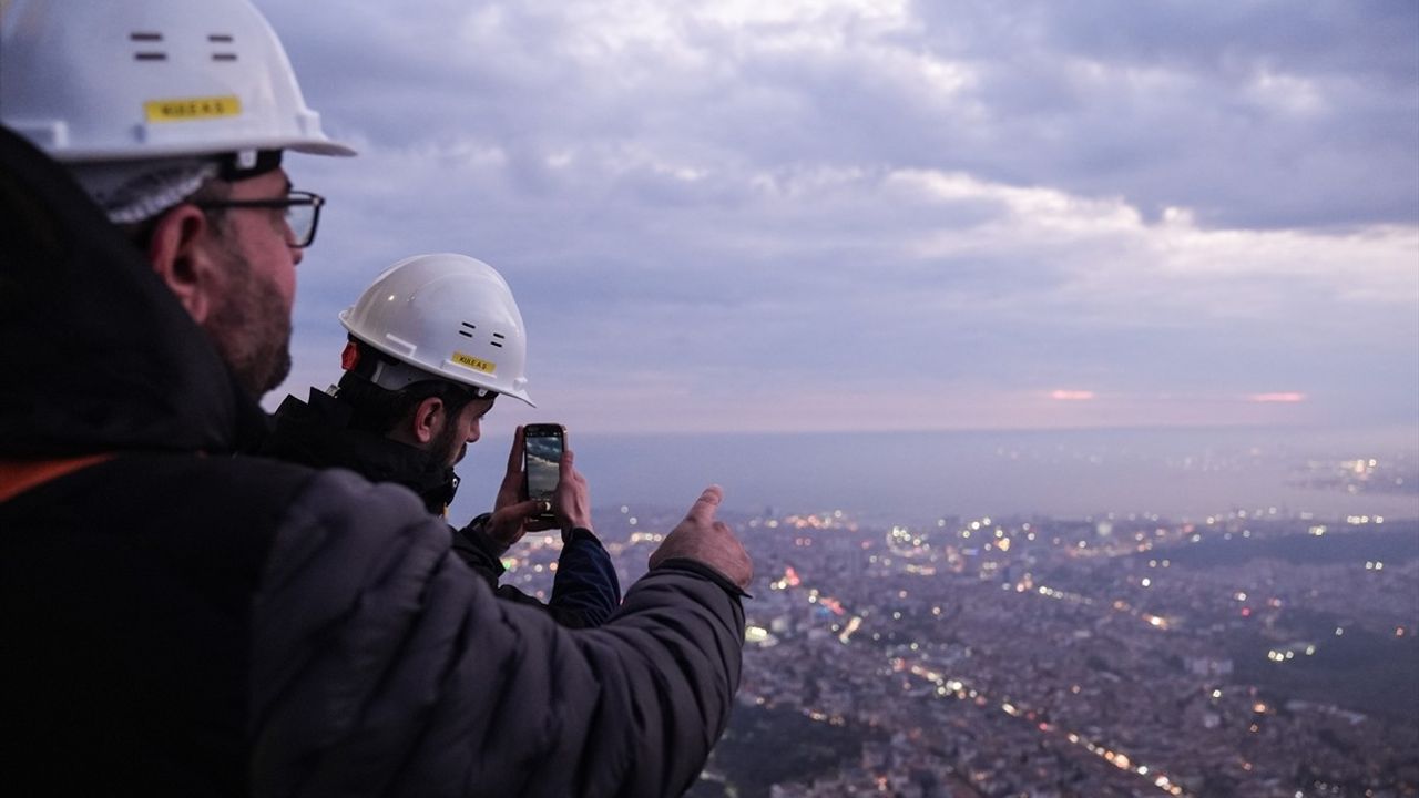 Çamlıca Kulesi'nde Ramazan Öncesi Ay Gözlemi Yapıldı