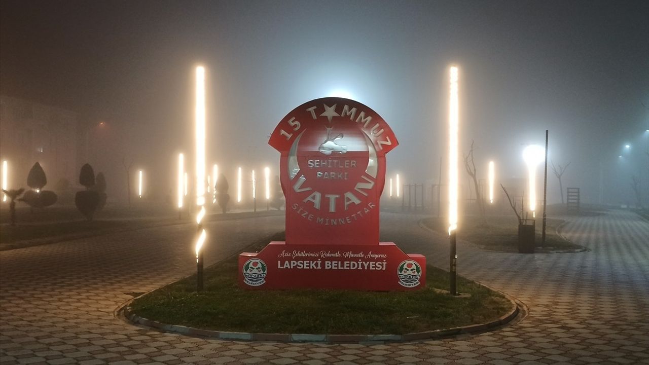 Çanakkale Boğazı Yoğun Sis Nedeniyle Transit Gemilere Kapandı