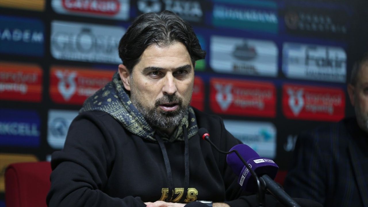 Çaykur Rizespor Teknik Direktörü İlhan Palut, Galatasaray Maçını Değerlendirdi
