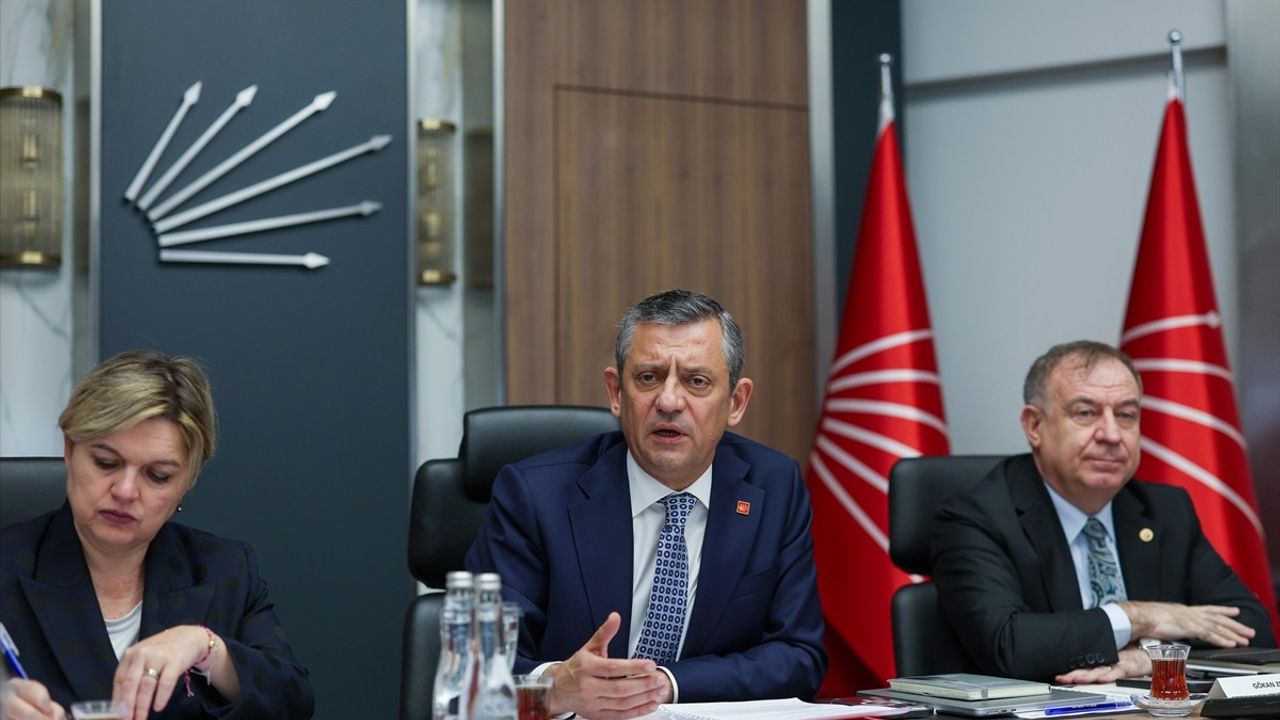 CHP Genel Başkanı Özgür Özel, SODEMBEK Toplantısına Başkanlık Etti