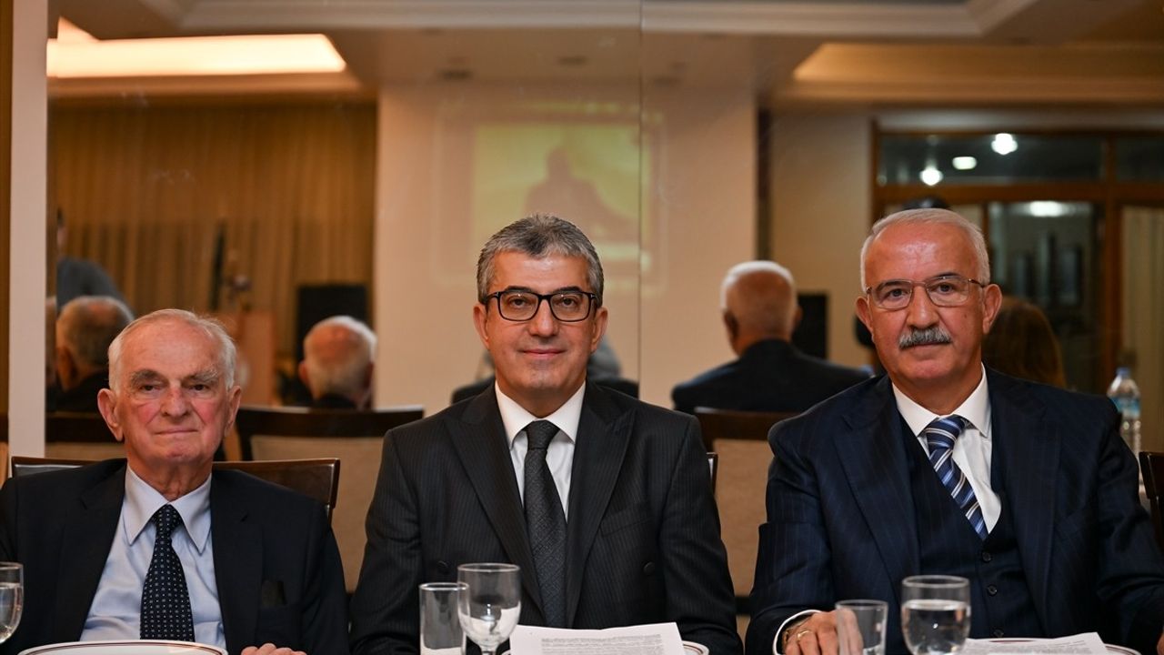 CHP Grup Başkanvekili Günaydın'dan 1 Mart Tezkeresi Açıklaması